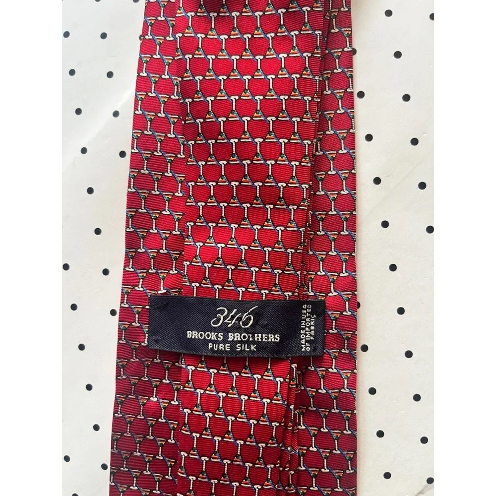 Brooks Brothers 346 Mens Red Silk Martini Cocktail Glass Print Tie Made USA